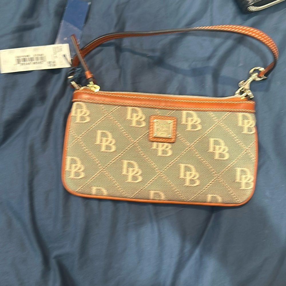 Dooney & Bourke Wristlet w/Key Ring Attachment